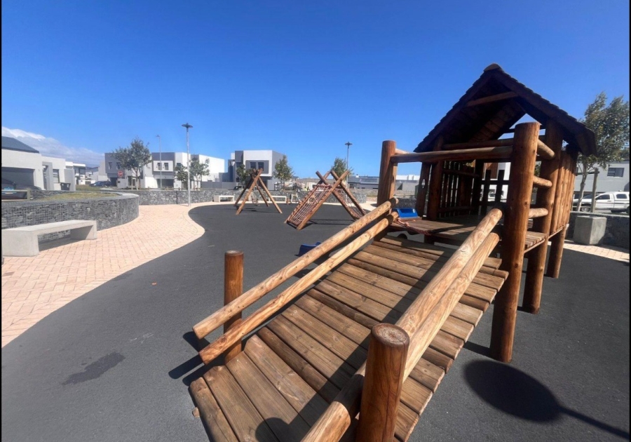 3 Bedroom Property for Sale in Sandown Western Cape